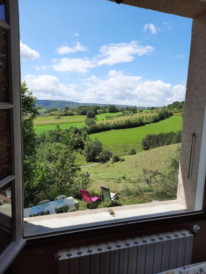 Les Coteaux De Planeze, Maison Et Jardin Dans Le Lot! Chambres Chez L'Habitant! Belmont-Bretenoux Экстерьер фото