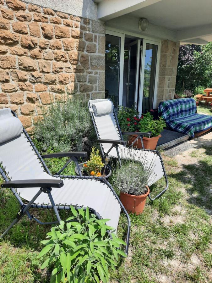 Les Coteaux De Planeze, Maison Et Jardin Dans Le Lot! Chambres Chez L'Habitant! Belmont-Bretenoux Экстерьер фото