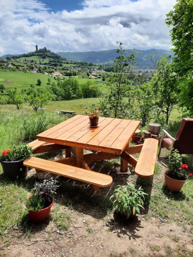 Les Coteaux De Planeze, Maison Et Jardin Dans Le Lot! Chambres Chez L'Habitant! Belmont-Bretenoux Экстерьер фото