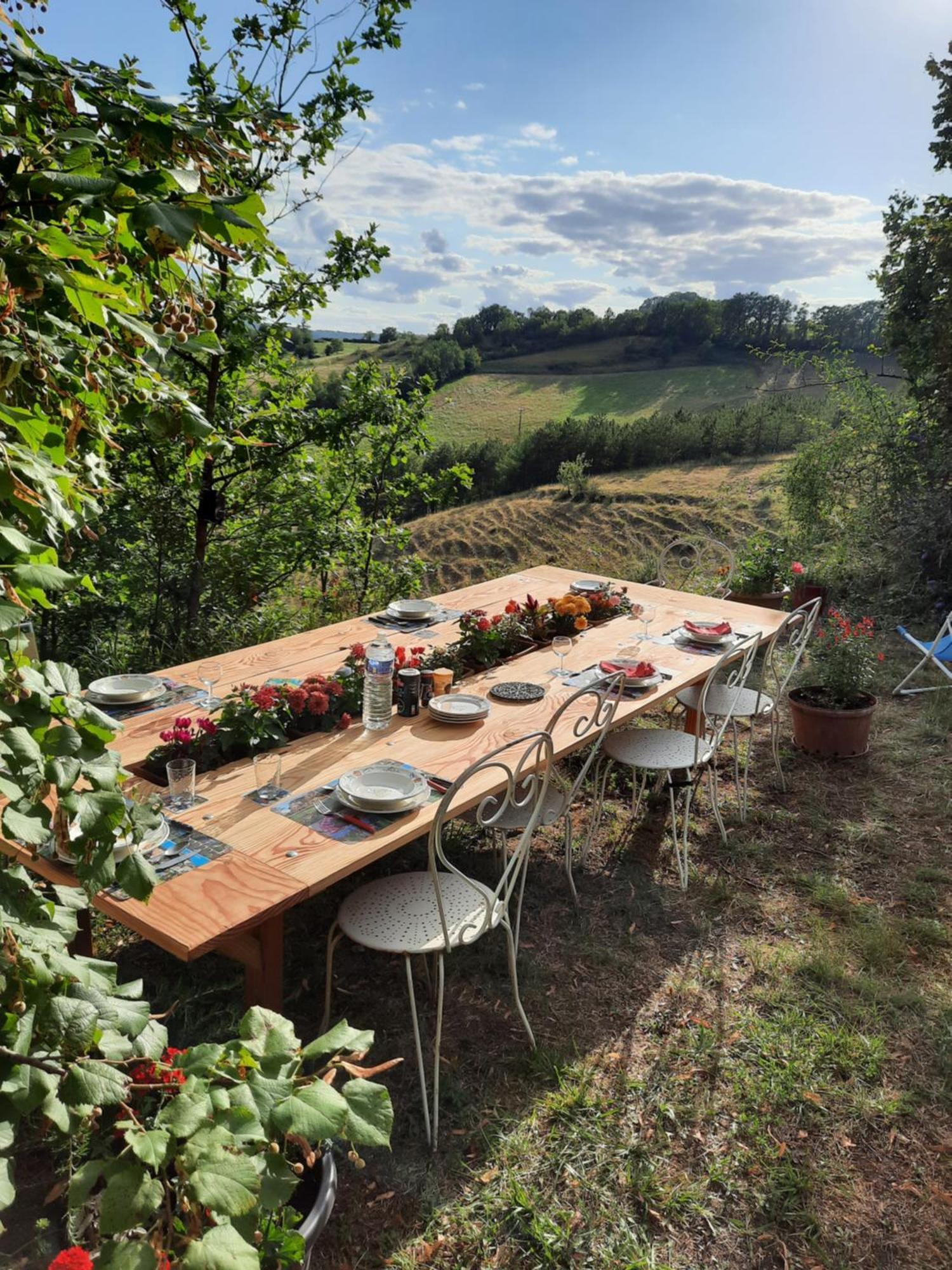 Les Coteaux De Planeze, Maison Et Jardin Dans Le Lot! Chambres Chez L'Habitant! Belmont-Bretenoux Экстерьер фото